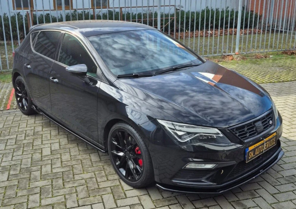 Seat Leon met Maxton Design bodykit