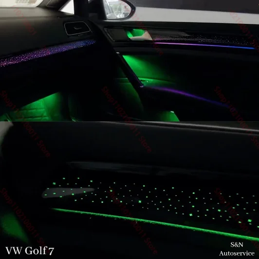 Auto-interieur met rode ambient verlichting in het dashboard